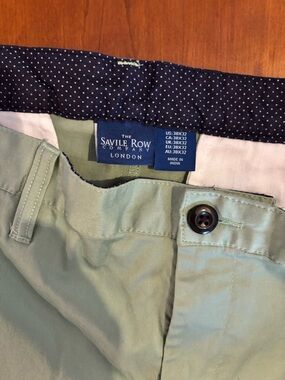 Savile Row Company Men’s Light Sage Green Chinos
